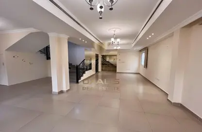 Villa - 2 Bedrooms - 4 Bathrooms for rent in Souk Al gharaffa - Al Gharrafa - Doha