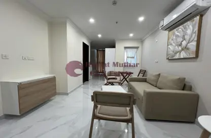 Apartment - 1 Bathroom for rent in Mesaimeer Road - Abu Hamour - Doha