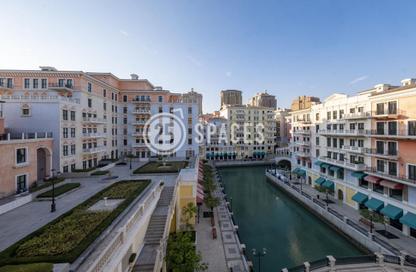 Apartment - 3 Bedrooms - 4 Bathrooms for rent in Carnaval - Qanat Quartier - The Pearl Island - Doha