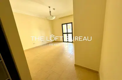 Apartment - 2 Bedrooms - 3 Bathrooms for rent in Nobili - Qanat Quartier - The Pearl Island - Doha