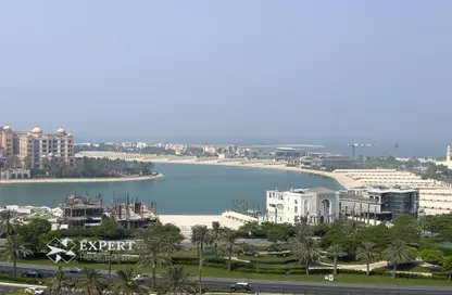 Apartment - 1 Bedroom - 2 Bathrooms for rent in East Porto Drive - Porto Arabia - The Pearl Island - Doha