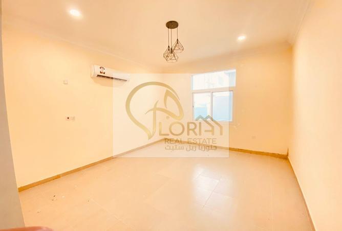 Villa - 6 Bedrooms - 7 Bathrooms for sale in Ammar Bin Yasser Street - Al Aziziyah - Doha