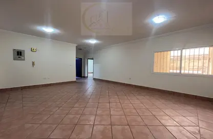 Apartment - 2 Bedrooms - 2 Bathrooms for rent in Al Hashmi Building - Al Muntazah Street - Al Muntazah - Doha