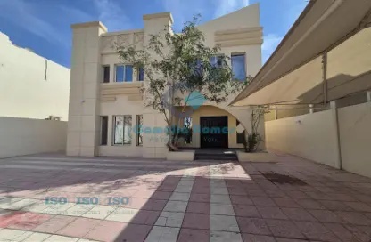 Villa - 4 Bedrooms - 6 Bathrooms for rent in Wadi Al Shaheeniya Street - Ain Khaled - Doha