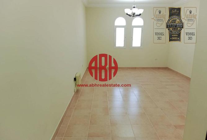 Apartment - 3 Bedrooms - 3 Bathrooms for rent in Old Airport 43 - Old Airport Road - Doha