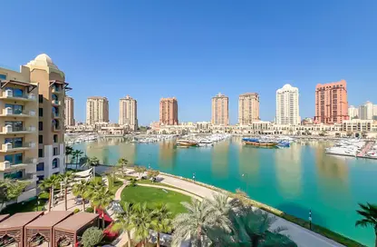 Apartment - 2 Bedrooms - 3 Bathrooms for rent in The St. Regis Marsa Arabia Island - Marsa Arabia - The Pearl Island - Doha