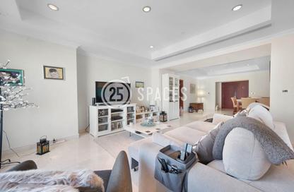 Apartment - 4 Bedrooms - 5 Bathrooms for sale in East Porto Drive - Porto Arabia - The Pearl Island - Doha