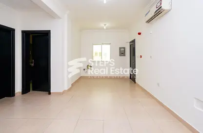 Apartment - 2 Bedrooms - 2 Bathrooms for rent in Fereej Kulaib - Doha