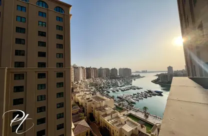 Apartment - 1 Bedroom - 2 Bathrooms for rent in Tower 18 - Porto Arabia - The Pearl Island - Doha