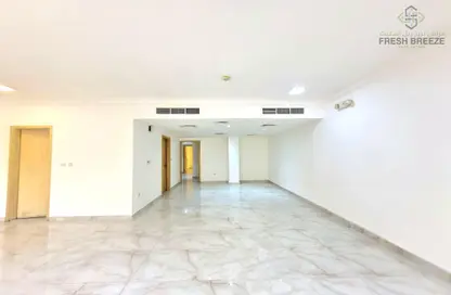 Apartment - 3 Bedrooms - 3 Bathrooms for rent in Al Mansoura - Al Mansoura - Doha