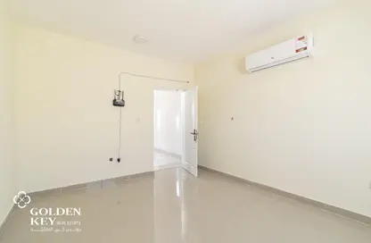 Labor Camp - Studio - 2 Bathrooms for rent in Al Wakra - Al Wakra - Al Wakrah - Al Wakra