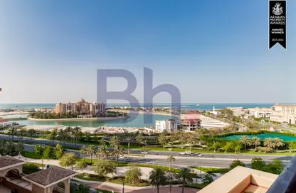 Apartment - 1 Bedroom - 2 Bathrooms for rent in Tower 19 - Porto Arabia - The Pearl Island - Doha