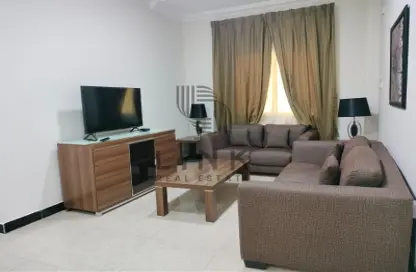 Apartment - 1 Bedroom - 1 Bathroom for rent in Umm Ghwailina Comm - Umm Ghuwalina - Umm Ghuwailina - Doha