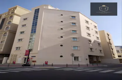 Apartment - 2 Bedrooms - 2 Bathrooms for sale in Umm Ghwailina Comm - Umm Ghuwalina - Umm Ghuwailina - Doha