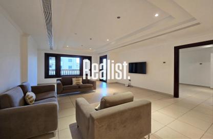 Apartment - 1 Bedroom - 2 Bathrooms for rent in West Porto Drive - Porto Arabia - The Pearl Island - Doha