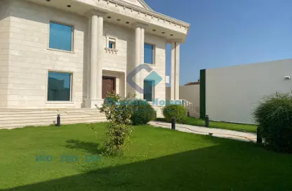 Villa - 5 Bedrooms - 6 Bathrooms for sale in Al Thumama - Al Thumama - Doha