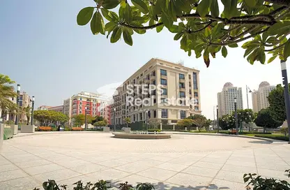 Apartment - 2 Bedrooms - 3 Bathrooms for sale in Giardino Village - The Pearl Island - Doha