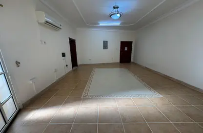 Apartment - 3 Bedrooms - 2 Bathrooms for rent in Old Airport Road - Old Airport Road - Doha