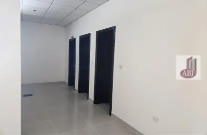 Office Space - Studio - 2 Bathrooms for rent in Abu Umama Street - Al Muntazah - Doha