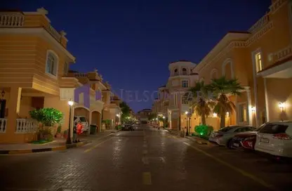 Compound - 4 Bedrooms - 6 Bathrooms for rent in Bu Hamour Street - Abu Hamour - Doha