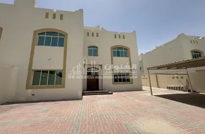 Villa - 5 Bedrooms - 4 Bathrooms for rent in Souk Al gharaffa - Al Gharrafa - Doha