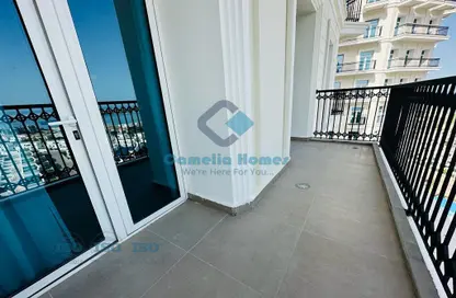 Apartment - 3 Bedrooms - 4 Bathrooms for rent in Floresta Gardens - The Pearl Island - Doha