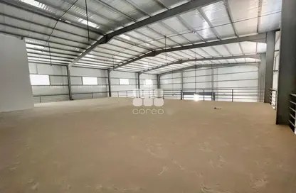 Warehouse - Studio - 3 Bathrooms for rent in East Industrial Street - Birkat Al Awamer - Al Wakra