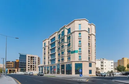 Apartment - 1 Bedroom - 2 Bathrooms for rent in Umm Ghwailina Comm - Umm Ghuwalina - Umm Ghuwailina - Doha