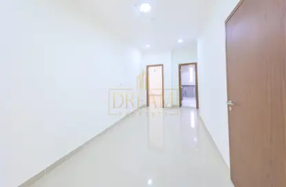 شقة - 2 غرف نوم - 2 حمامات للايجار في شارع العزيزة - العزيزية - الدوحة