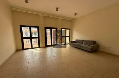 Apartment - 1 Bedroom - 2 Bathrooms for rent in Mercato - Qanat Quartier - The Pearl Island - Doha