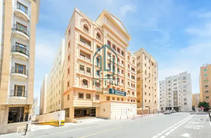 Apartment - 2 Bedrooms - 2 Bathrooms for rent in Al Sadd Road - Al Sadd - Doha