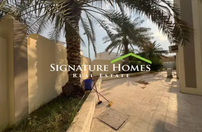 Villa - 5 Bedrooms - 4 Bathrooms for rent in Izghawa - Izghawa - Doha