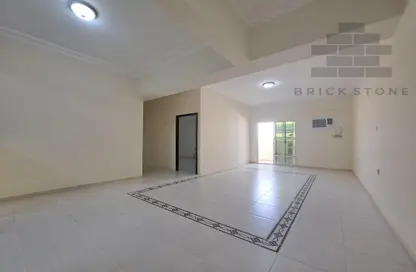 Apartment - 3 Bedrooms - 2 Bathrooms for rent in Abdullah Bin Masoud Street - Fereej Bin Mahmoud - Doha