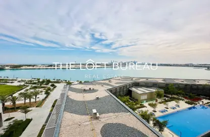 Duplex - 4 Bedrooms - 5 Bathrooms for sale in Qetaifan Islands - Lusail