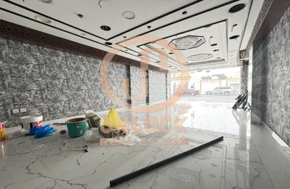 Shop - Studio - 1 Bathroom for rent in Building 12 - Abu Umama Street - Al Muntazah - Doha