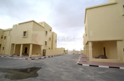 Apartment - 2 Bedrooms - 2 Bathrooms for rent in Umm Salal Ali - Umm Salal Ali - Doha