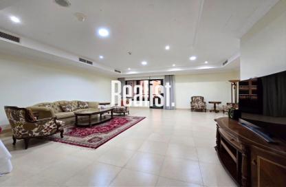 Apartment - 3 Bedrooms - 4 Bathrooms for sale in Tower 3 - Porto Arabia - The Pearl Island - Doha