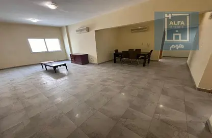 Apartment - 3 Bedrooms - 3 Bathrooms for rent in Fereej Bin Mahmoud South - Fereej Bin Mahmoud - Doha