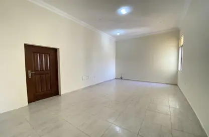 Apartment - 2 Bedrooms - 2 Bathrooms for rent in Al Duhail South - Al Duhail - Doha