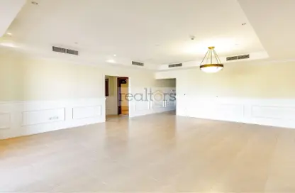 Apartment - 2 Bedrooms - 3 Bathrooms for rent in East Porto Drive - Porto Arabia - The Pearl Island - Doha