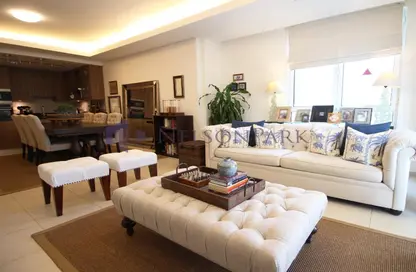 Apartment - 1 Bedroom - 2 Bathrooms for sale in Tower 23 - Viva Bahriyah - The Pearl Island - Doha