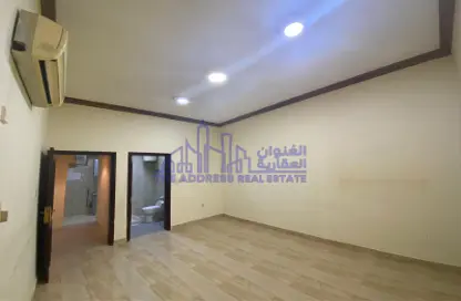 Apartment - 1 Bathroom for rent in Street 871 - Al Duhail South - Al Duhail - Doha