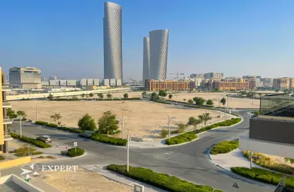 Apartment - 2 Bedrooms - 3 Bathrooms for sale in Dara - Fox Hills - Lusail