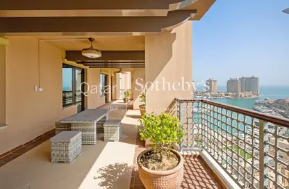 Apartment - 4 Bedrooms - 6 Bathrooms for rent in Tower 7 (Ferrari Tower) - Porto Arabia - The Pearl Island - Doha