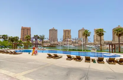 تاون هاوس - 2 غرف نوم - 4 حمامات للايجار في The St. Regis Marsa Arabia Island - Marsa Arabia - جزيرة اللؤلؤة - الدوحة