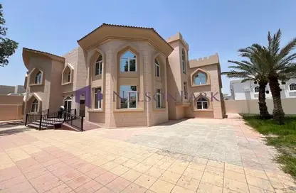 Villa - 7 Bedrooms - 7 Bathrooms for rent in Al Jamiaa Street - Al Markhiya - Doha