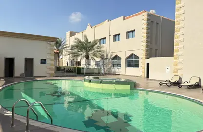 Compound - 3 Bedrooms - 3 Bathrooms for rent in Bu Hamour Street - Abu Hamour - Doha