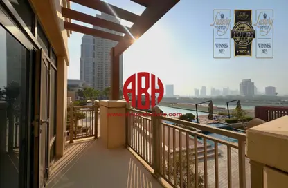 Apartment - 2 Bedrooms - 3 Bathrooms for rent in Tower 11 - Abraj Quartiers - The Pearl Island - Doha