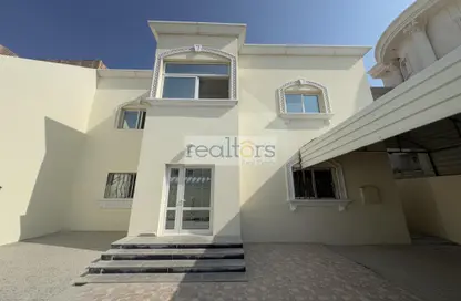 Villa - 4 Bedrooms - 5 Bathrooms for rent in Wadi Al Markh - Muraikh - AlMuraikh - Doha