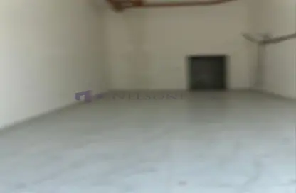 Shop - Studio - 1 Bathroom for rent in Fereej Kulaib - Doha